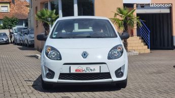  Voir détails -Renault Twingo II 1.2 LEV 16V 75CH AUTHENTIQUE à Geispolsheim (67)