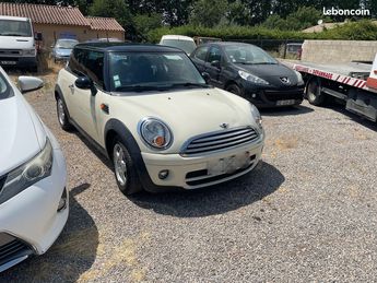  Voir détails -Mini One cooper D 110 cv bv6 à Bize-Minervois (11)