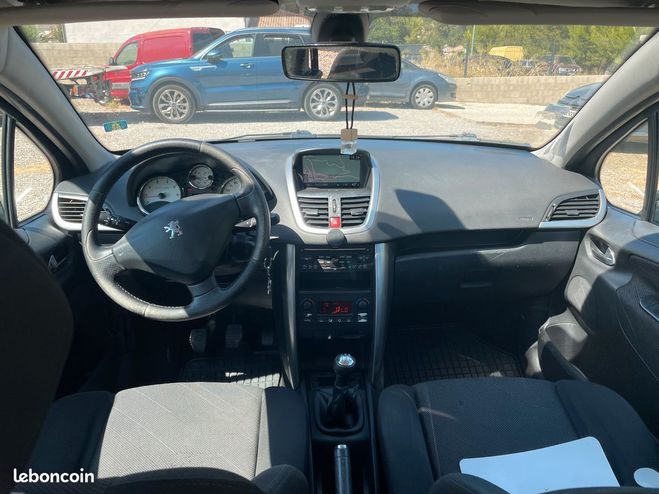 Peugeot 207 1.4 vti 95 ch navteq Gris de 2009