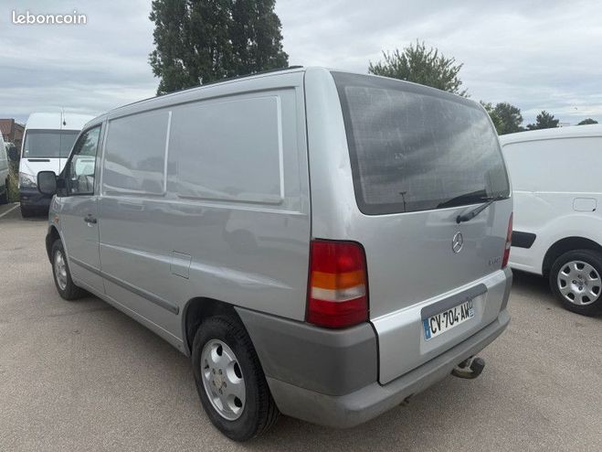 Mercedes Vito FG 108 D Gris de 1998