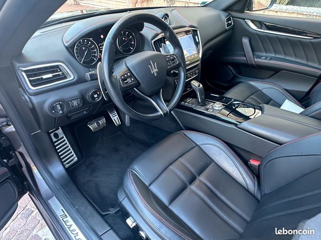 Maserati Ghibli iii 2.0 hybrid 330 gransport Gris de 2021