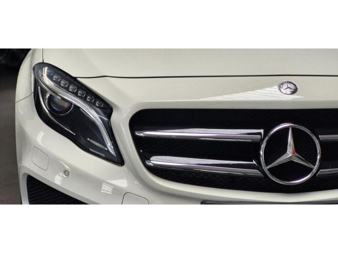 Mercedes Classe GLA 250 - BV 7G-DCT - FASCINATION AMG BLANC de 2016