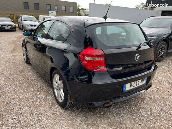 BMW Serie 1 E81 116i 122cv phase2 Noir de 2009
