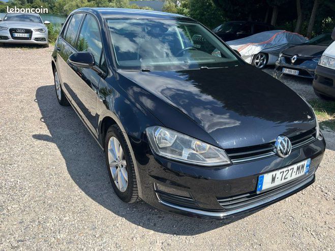 Volkswagen Golf 7 1.2L TSI 110cv LOUNGE attelage W bote Noir de 2015