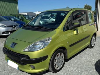  Voir détails -Peugeot 1007 1.4 HDi Sporty à Saint-Mdard-d'Aunis (17)