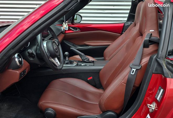 Mazda MX5 5 2.0 SKYACTIV-G Exlusive-line 160cv RF Bordeaux de 2018