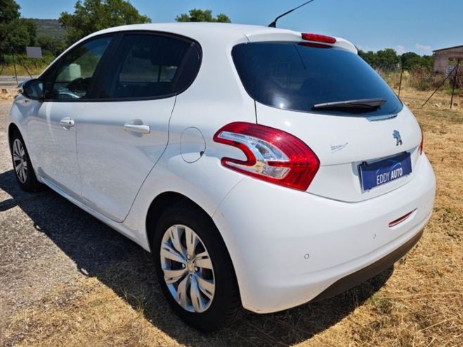 Peugeot 208 1.2 vti Blanche de 2015