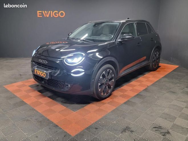 Fiat 600 1.2 100ch MHEV HYBRID LA PRIMA DCT Noir de 2024