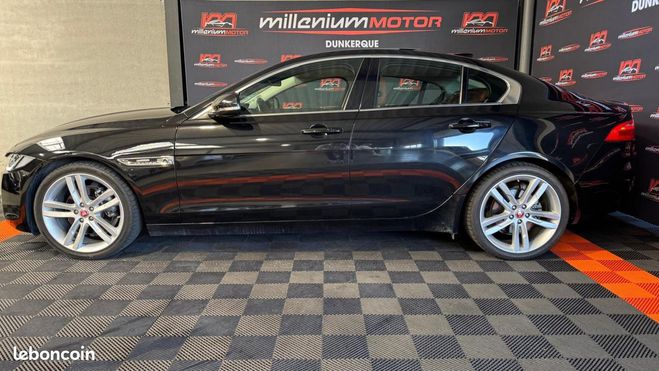 Jaguar XE r-sport 2.0d 180 cv garantie 6 mois Noir de 2016