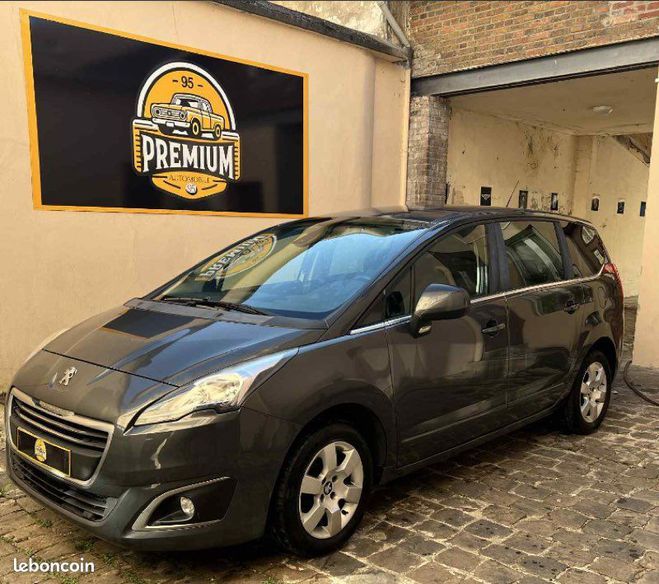 Peugeot 5008 1.6L HDI 115cv 7place Gris de 2015