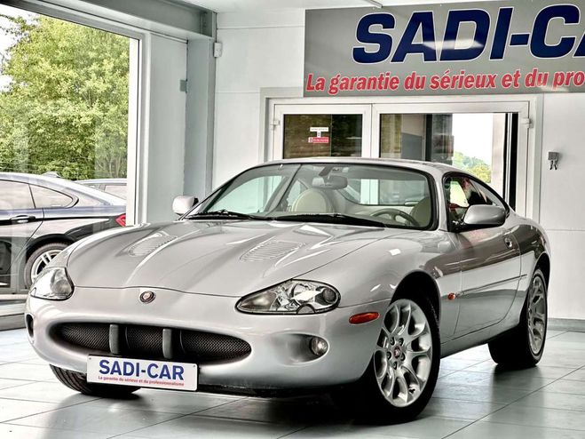 Jaguar XKR 4.0i V8 Supercharged 363cv 32v S-C Gris Mtallis de 