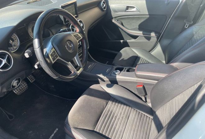 Mercedes Classe A bva 180 CDI INSPIRATION 7G-DCT AMG LINE  de 2014