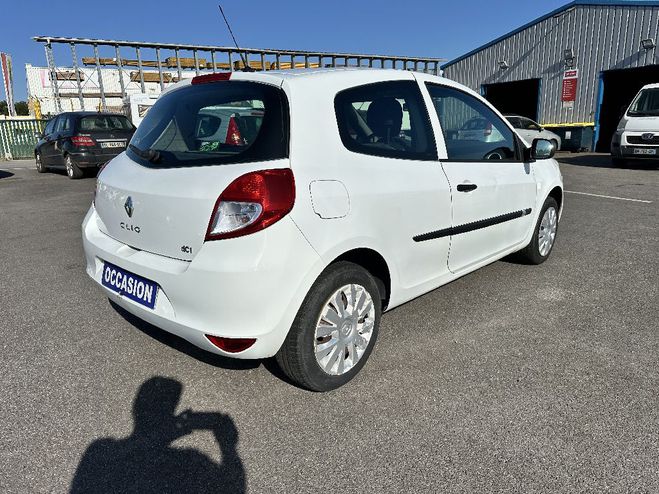 Renault Clio 1.5 DCI 75 ECO2 SOCIETE BLANC de 2011