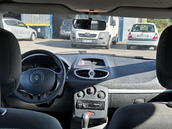 Renault Clio 1.5 DCI 75 ECO2 SOCIETE BLANC de 2011