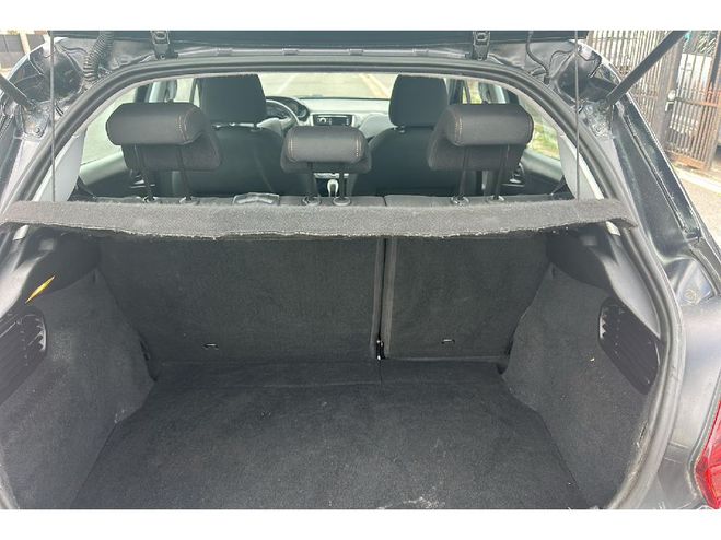 Peugeot 208 1.2110ch SetS BVM5 LIKE  Noire de 2018