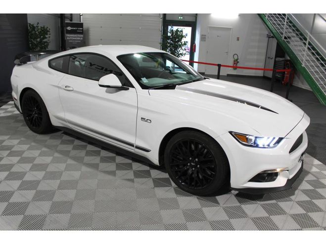 Ford Mustang FASTBACK 5.0 V8 421CH Black Shadow Editi BLANC de 2018