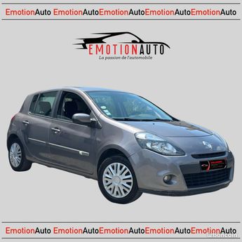  Voir détails -Renault Clio III 5 Portes Phase 2 1.5 dCi eco2 90cv à Montauban (82)