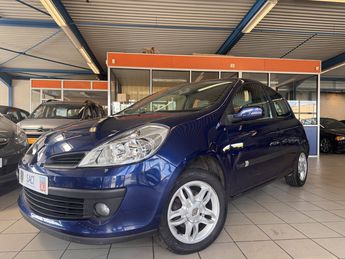  Voir détails -Renault Clio II (B/C65) 1.5 dCi 65ch Pack Authentique à Sallaumines (62)