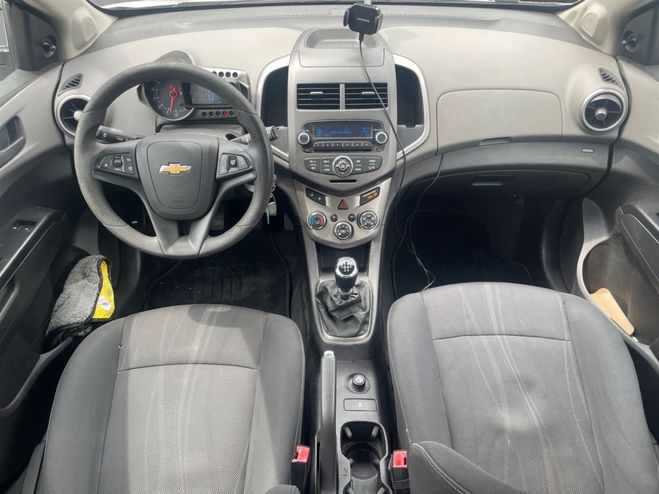 Chevrolet Aveo 1.2 16v 86ch LT Blanc de 2011