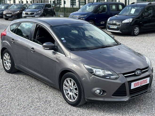 Ford Focus II 1.6 16v 105ch Titanium GRIS de 2011