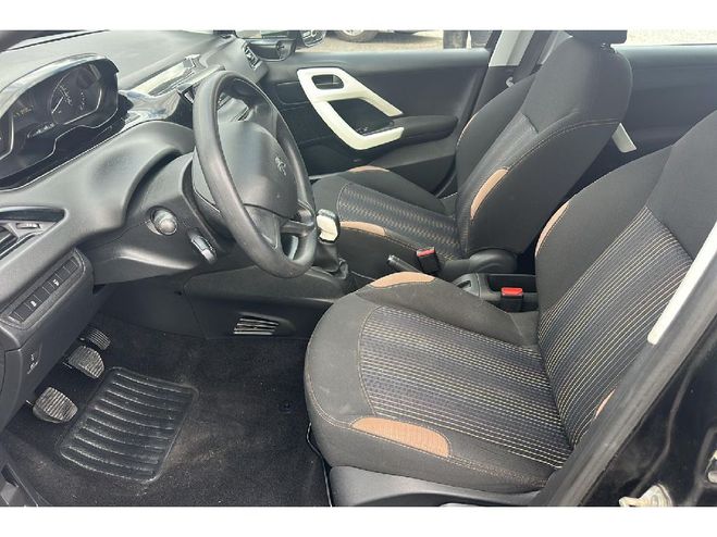 Peugeot 208 1.2110ch SetS BVM5 LIKE Noir de 2018