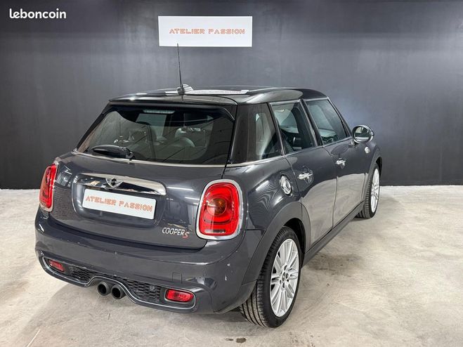Mini One cooper S III (F55) 2.0 192 FINITION RED  Gris de 2014