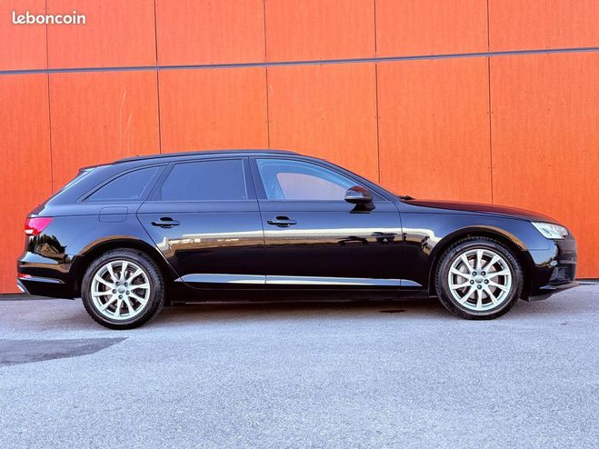 Audi A4 Avant 190ch 2.0 bva 7 rapports Noir de 2019