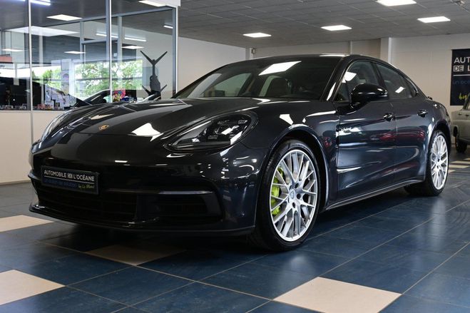 Porsche Panamera 4 V6 3.0 462 PDK Hybrid Gris de 2019