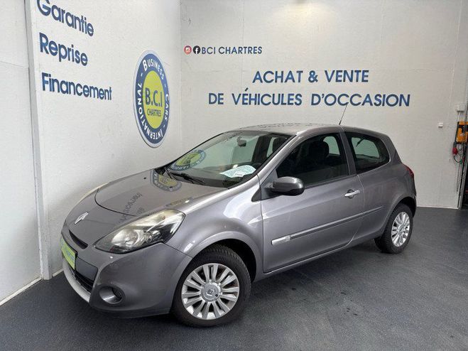 Renault Clio III 1.2 TCE 100CH EXPRESSION CLIM EURO5  Gris de 2011