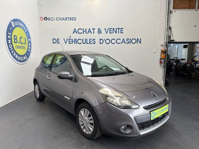 Renault Clio III 1.2 TCE 100CH EXPRESSION CLIM EURO5  Gris de 2011