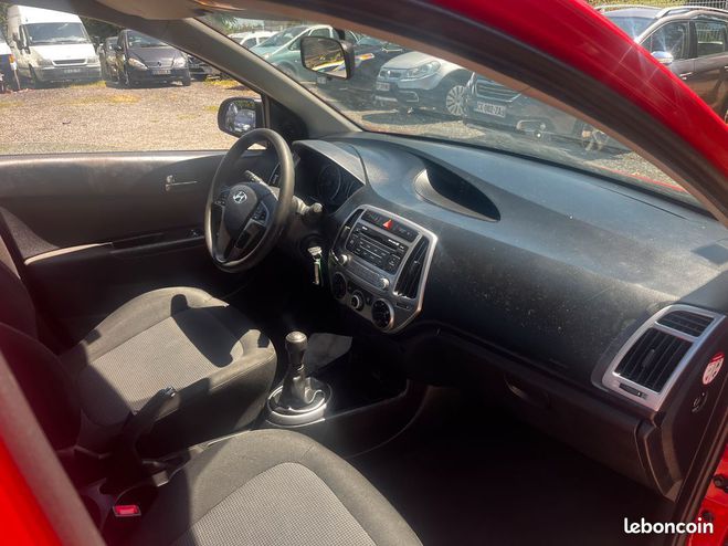 Hyundai I20 1.2i 86cv, en bon tat gnrale ragantie Rouge de 2012