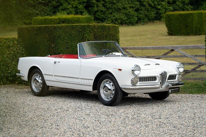Alfa romeo Spider 2000 Touring - Fully Restored Bianco Spino de 1960