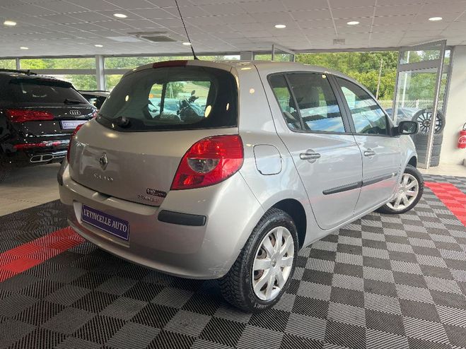 Renault Clio III 1.5 dCi 105 Dynamique Gris Clair de 2007