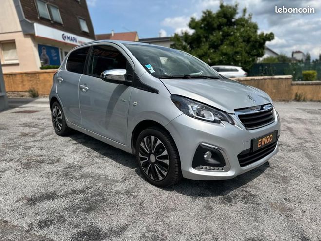 Peugeot 108 1.0 VTI 70CH STYLE START-STOP Gris de 2019
