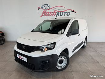  Voir détails -Peugeot Partner 1.6 Blue HDi 100cv-ATTELAGE-2019 à Gerzat (63)