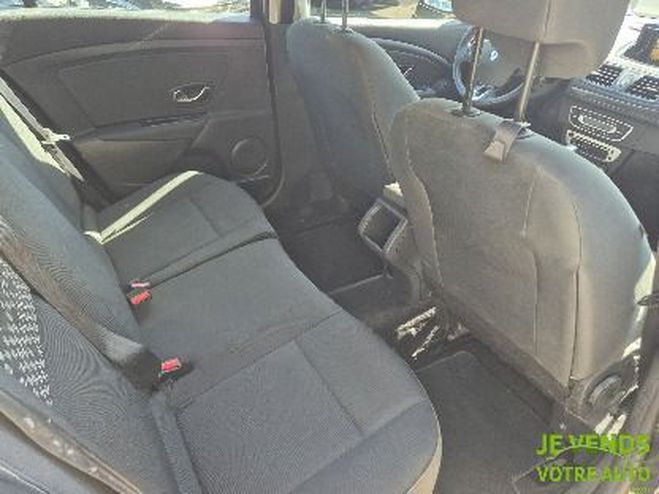Renault Megane ESTATE 1.5 dCi 110ch Business EDC eco Noir de 2013