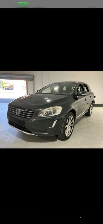  Voir détails -Volvo XC60 2.4L 180CH D4 SUMMUM AWD 4X4 à Villefranche-de-Rouergue (12)