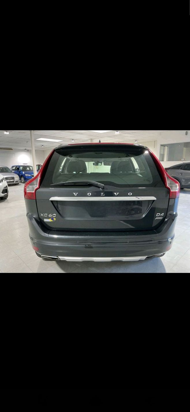 Volvo XC60 2.4L 180CH D4 SUMMUM AWD 4X4 Noir de 2015