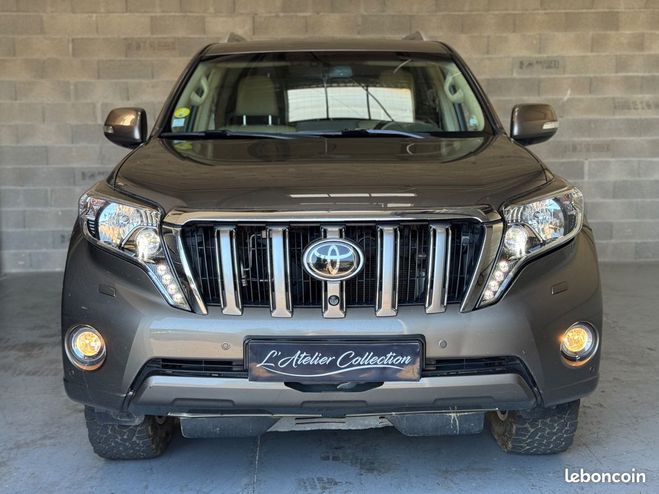 Toyota Land Cruiser 2.8 D4D TO ouvrant toutes options GARANT Gris de 2015