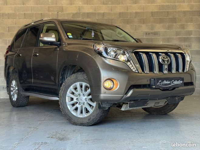 Toyota Land Cruiser 2.8 D4D TO ouvrant toutes options GARANT Gris de 2015