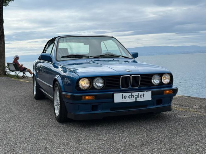 BMW Serie 3 E30 318i Cabriolet last edition Neon Blu Bleue de 1992