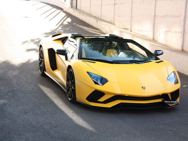 Lamborghini Aventador S Roadster LP 740-4  de 2019