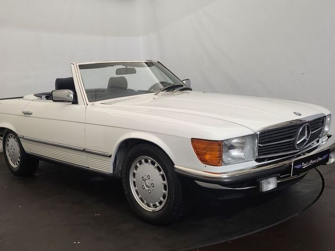 Mercedes 500 SL Blanc de 1984