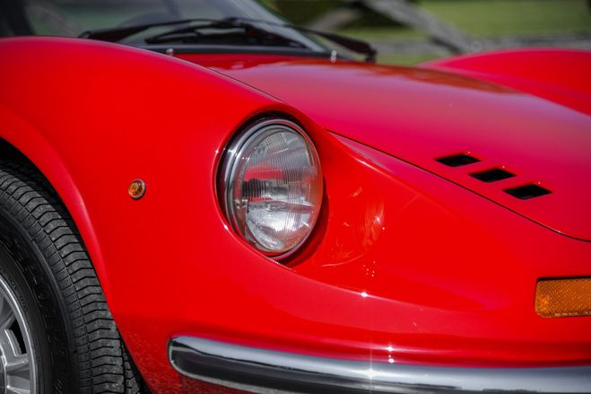Ferrari Dino 246 GT - 1 of 506 produced Rosso Corsa de 1971