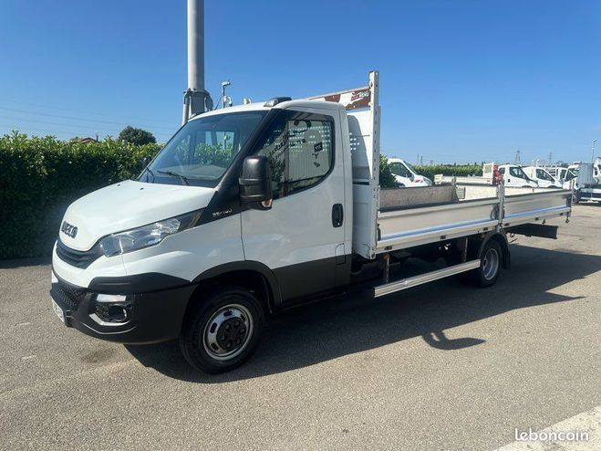 Iveco Daily 27490 ht 35c14 plateau fixe 5m  de 2019