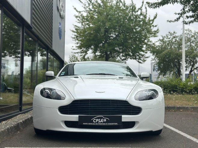 Aston martin Vantage V8 4.3 384cv blanc nacre de 