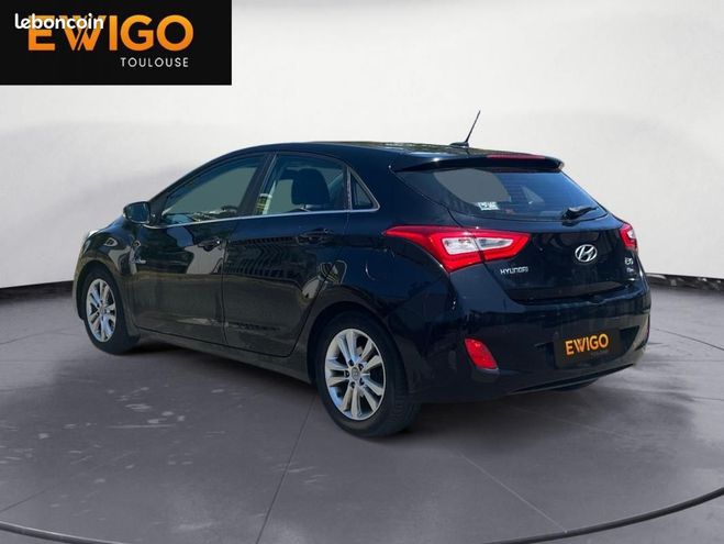 Hyundai I30 1.6 CRDI 110 BLUEDRIVE PACK BUSINESS Noir de 2012