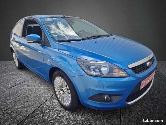 Ford Focus 2.0 TDci 110 Titanium 1re Main Automati Bleu de 2009