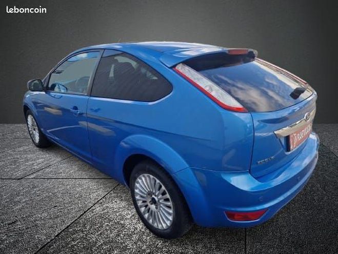 Ford Focus 2.0 TDci 110 Titanium 1re Main Automati Bleu de 2009