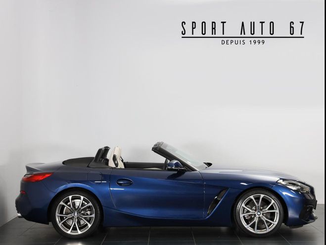 BMW Z4 20 I 197 CH 4 cylindres 2.0L 16S turbo Mediterranblau de 2019